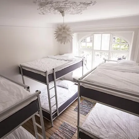 Simplebed Hostel